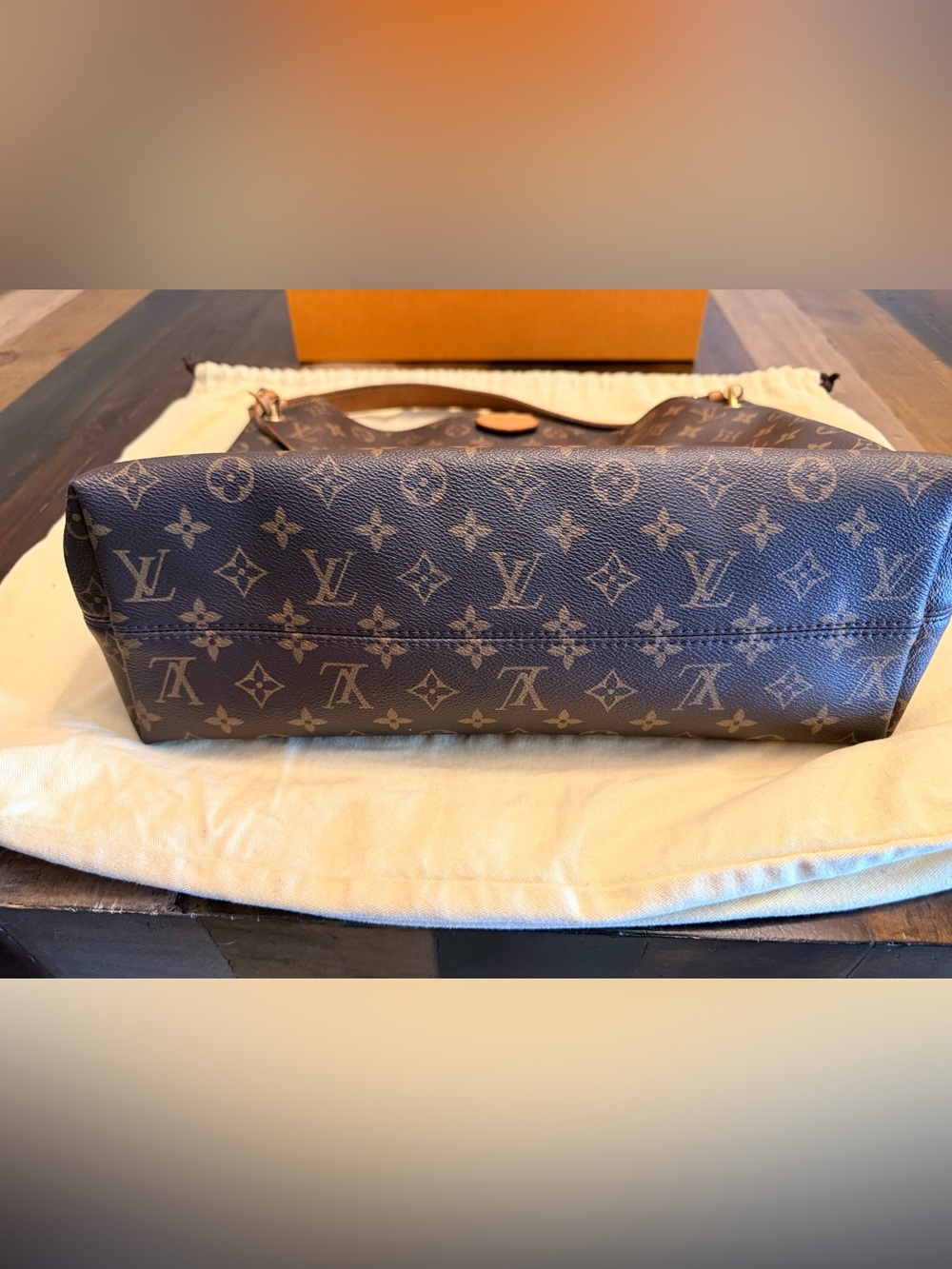 Louis Vuitton Graceful PM Monogram Shoulder Bag - Picture 7 of 12